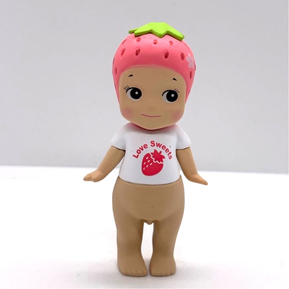 New Unbranded Kewpie/Angel Collectible Mini Figure, Strawberry Love, Open Box